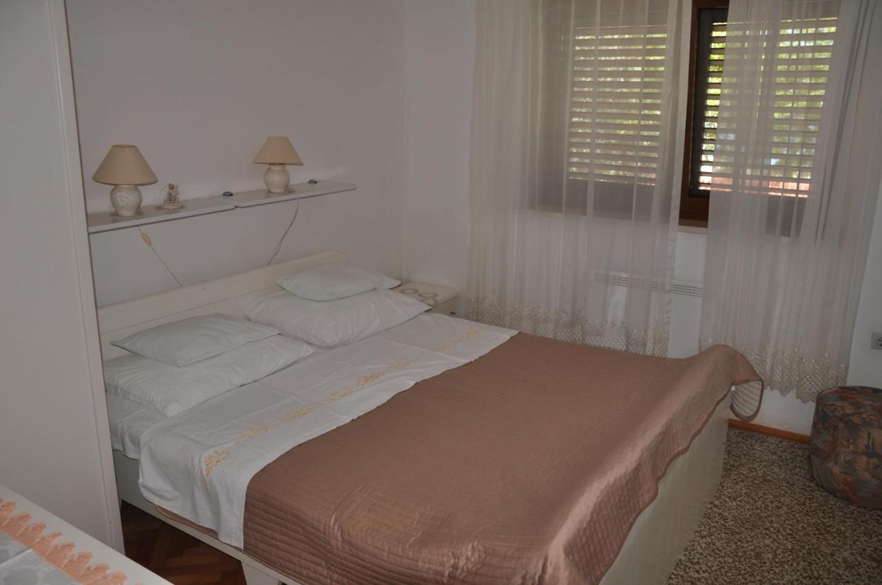 Apartmani Karla Klenovica Zewnętrze zdjęcie
