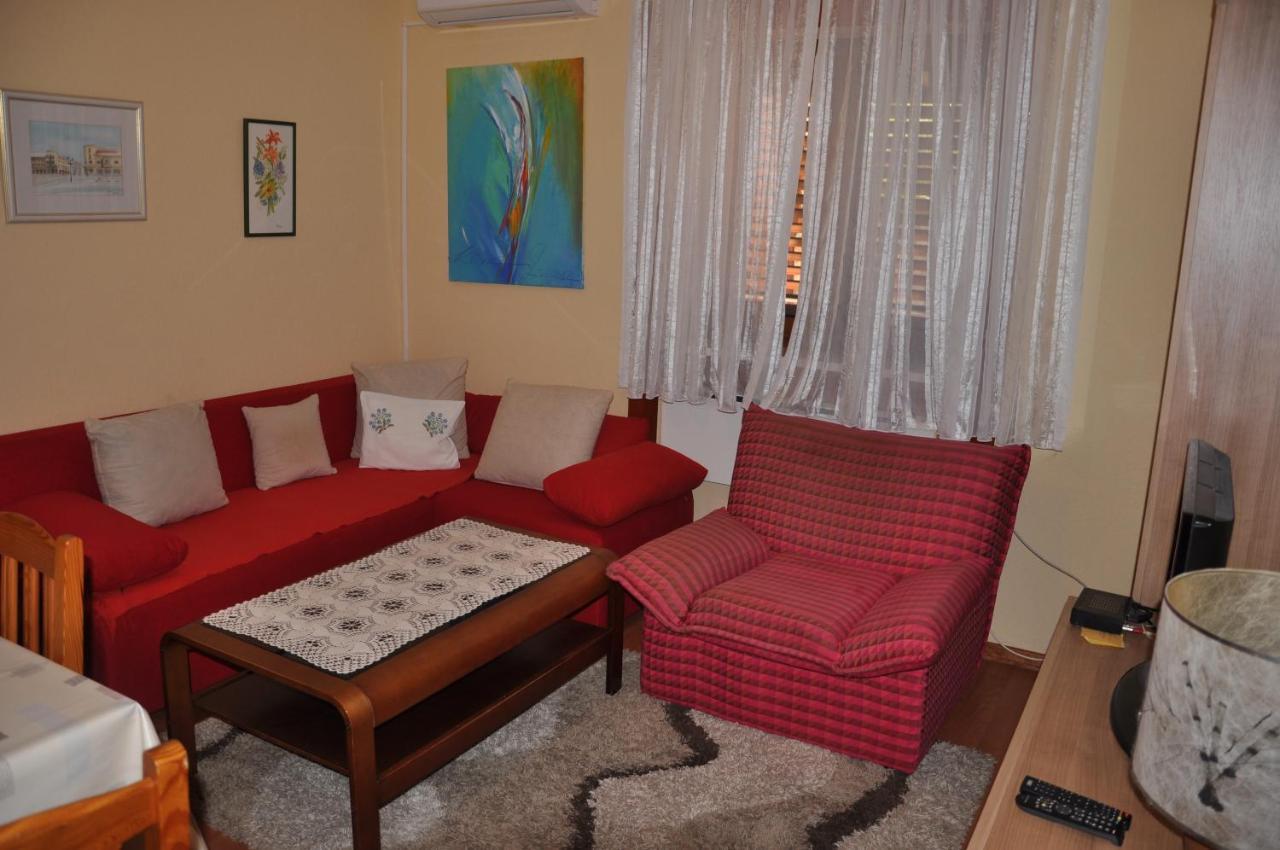 Apartmani Karla Klenovica Zewnętrze zdjęcie