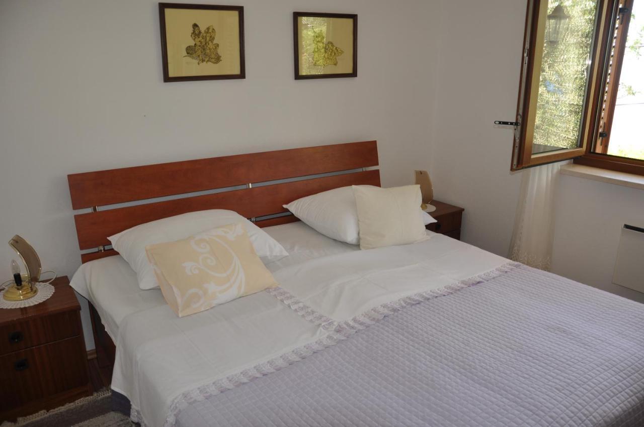 Apartmani Karla Klenovica Zewnętrze zdjęcie