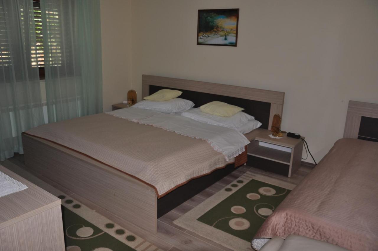 Apartmani Karla Klenovica Zewnętrze zdjęcie