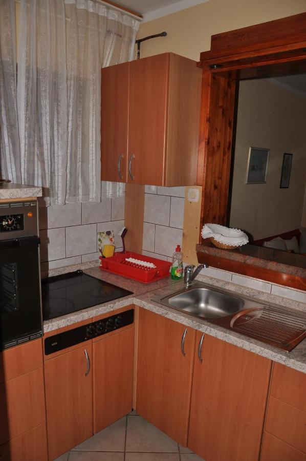 Apartmani Karla Klenovica Zewnętrze zdjęcie