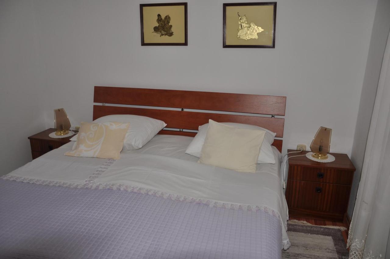 Apartmani Karla Klenovica Zewnętrze zdjęcie